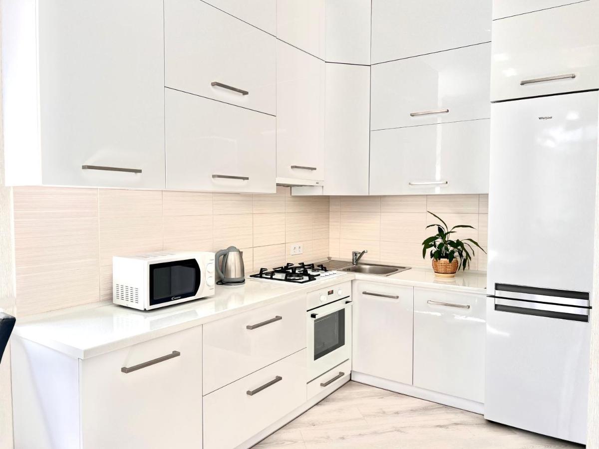 Osapart Vip In A Complex Semycvit Apartment Lviv